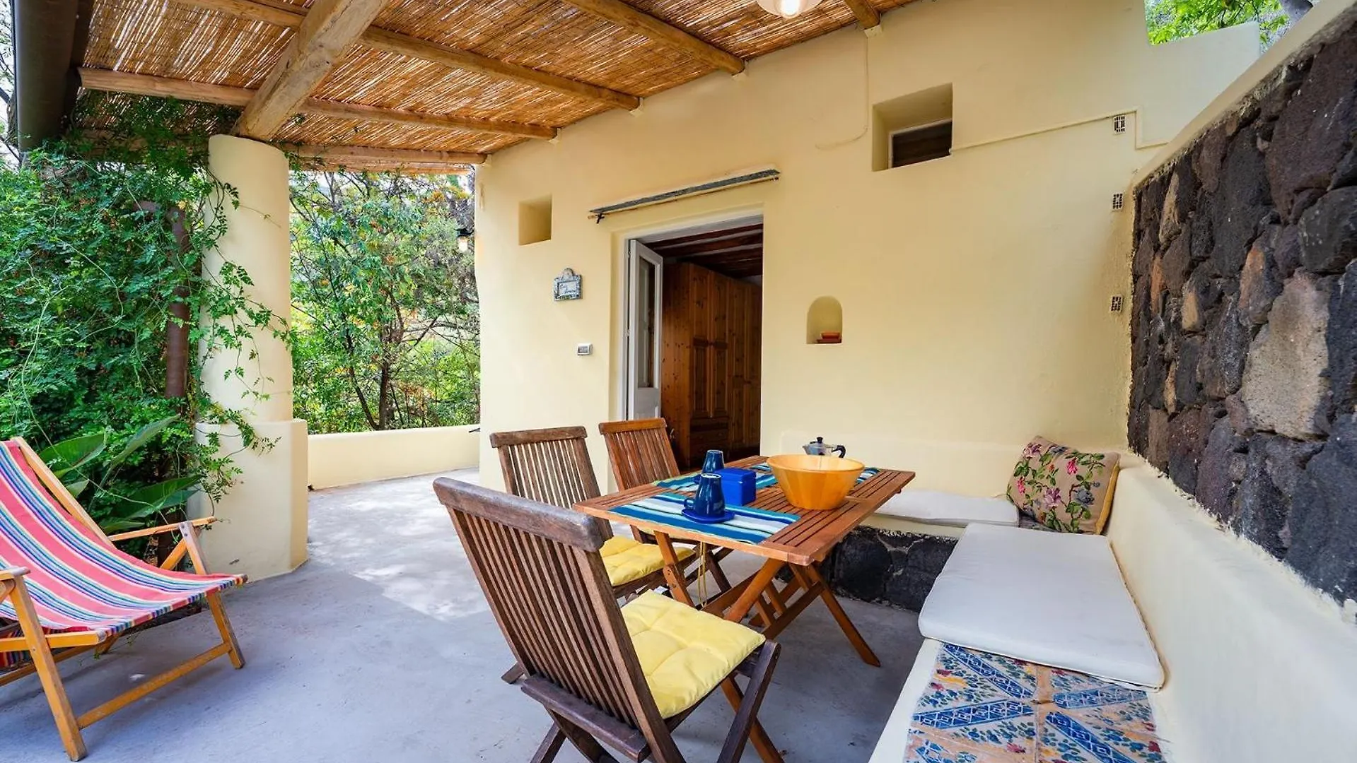 Casa Scirocco Lipari别墅